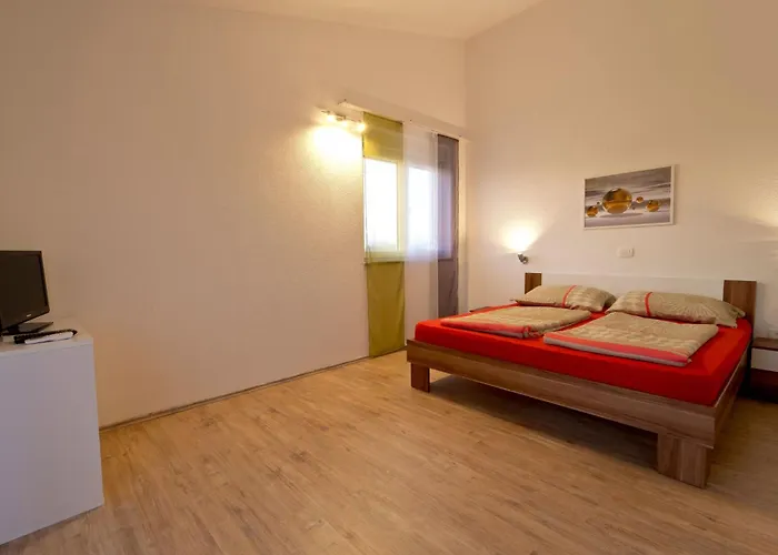 Feriehus Luka Mit Pool- Gelegen In By Interhome Pula
