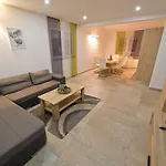 Luka Mit Pool- Gelegen In By Interhome *