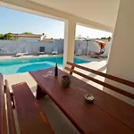Casa de Férias Luka Mit Pool- Gelegen In By Interhome *